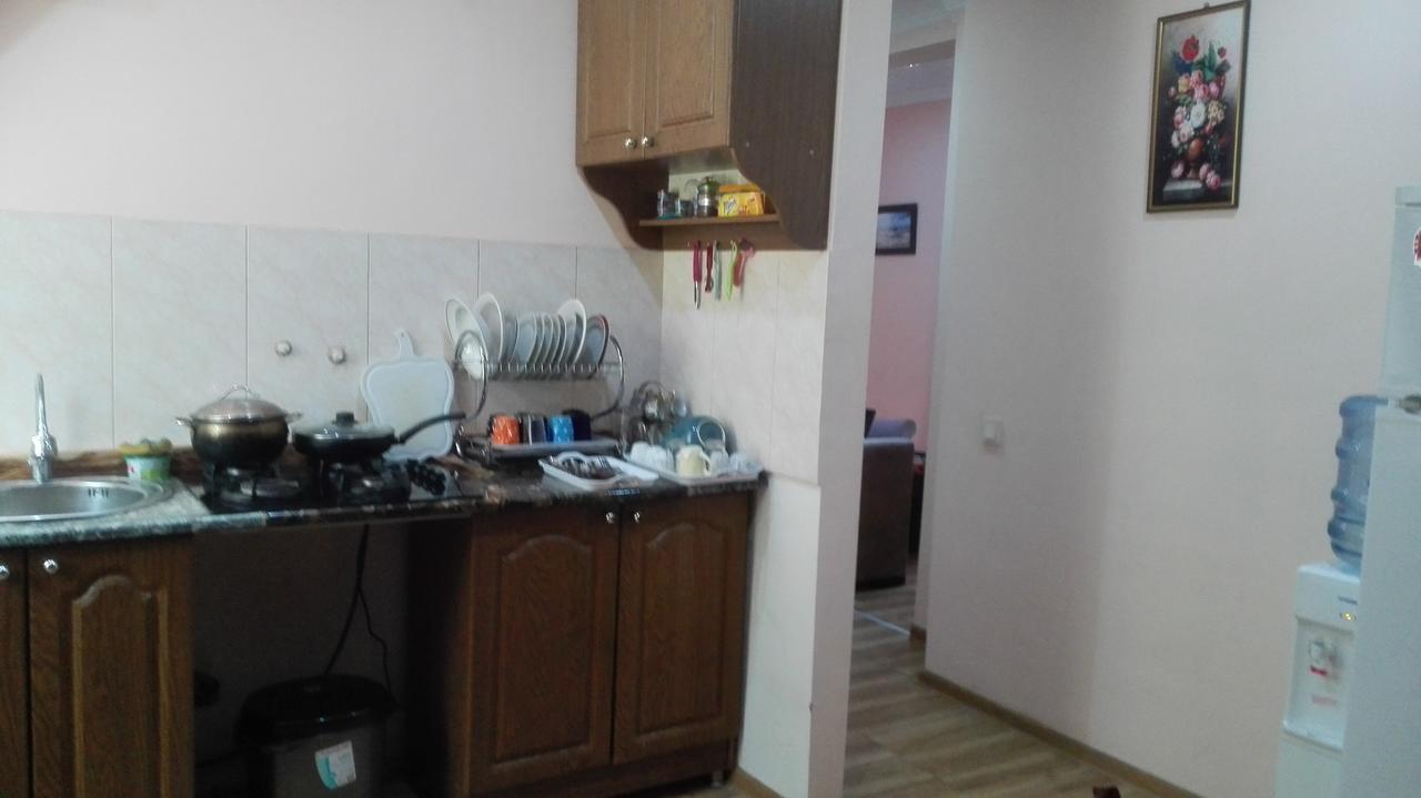 Everyday Cat Hostel Batumi Luaran gambar