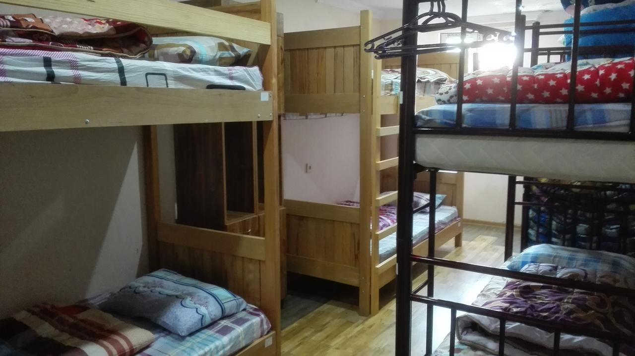 Everyday Cat Hostel Batumi Luaran gambar