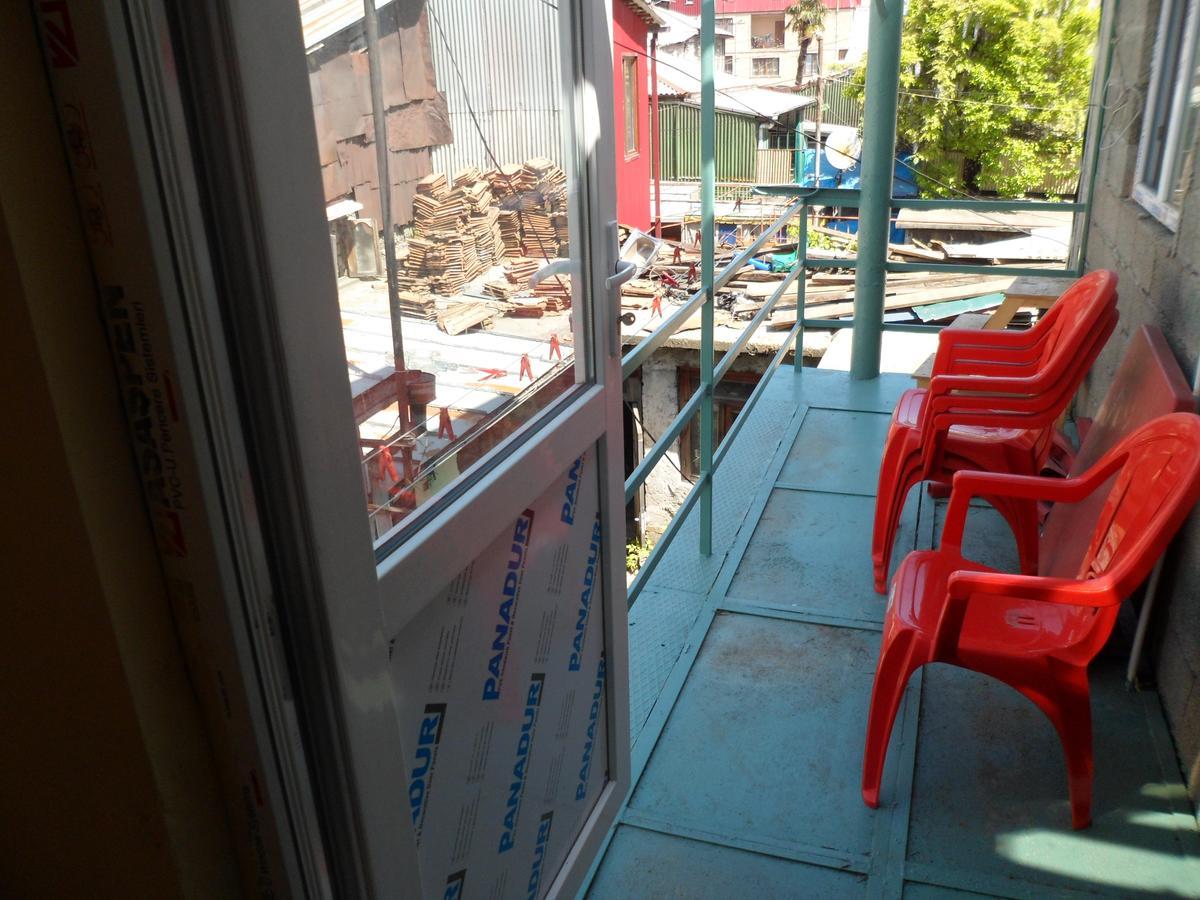 Everyday Cat Hostel Batumi Luaran gambar