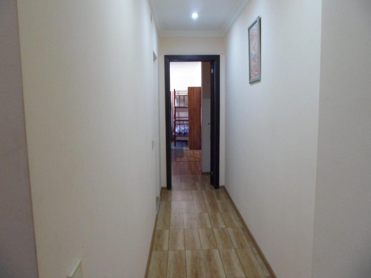 Everyday Cat Hostel Batumi Luaran gambar