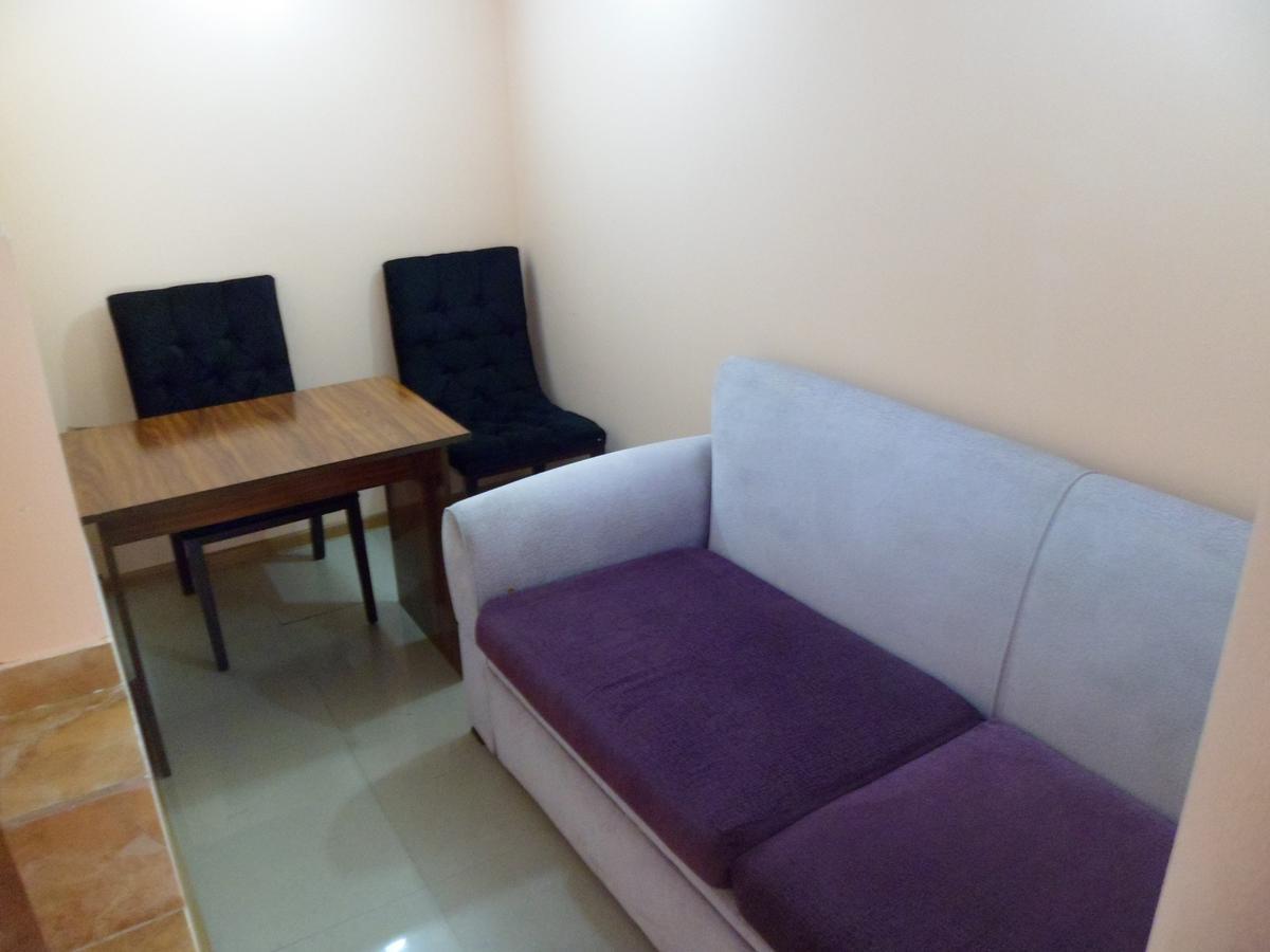 Everyday Cat Hostel Batumi Luaran gambar